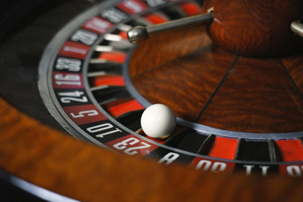 How CSGO Roulette Works: A Beginner’s Guide to Skin Gambling image